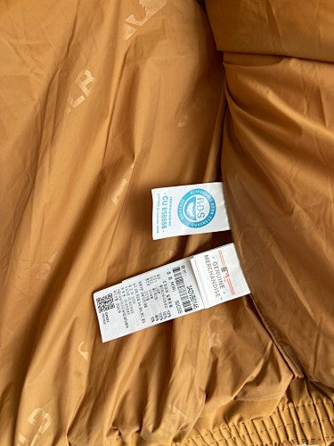 MLB New York Yankees Yellow Down Vest