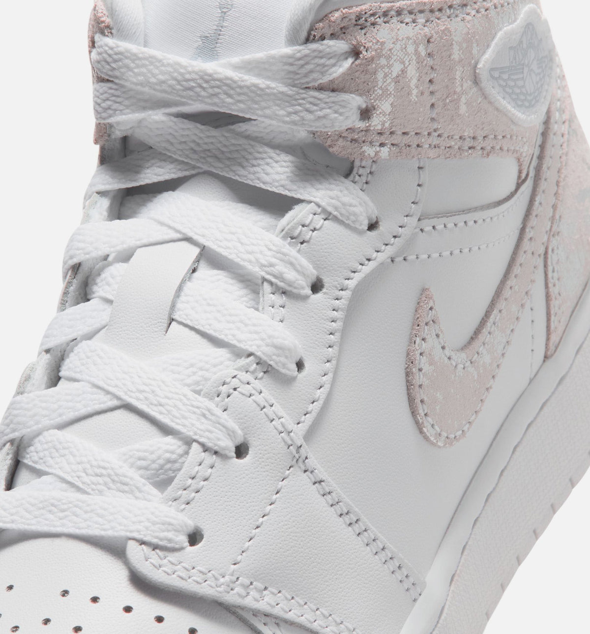 Air Jordan 1 Mid SE Grade School Lifestyle Shoe