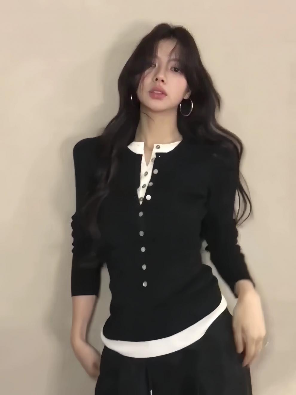 Mock Two‑Piece Button Slim Knit Long Sleeve Top Korean Fall Sweater