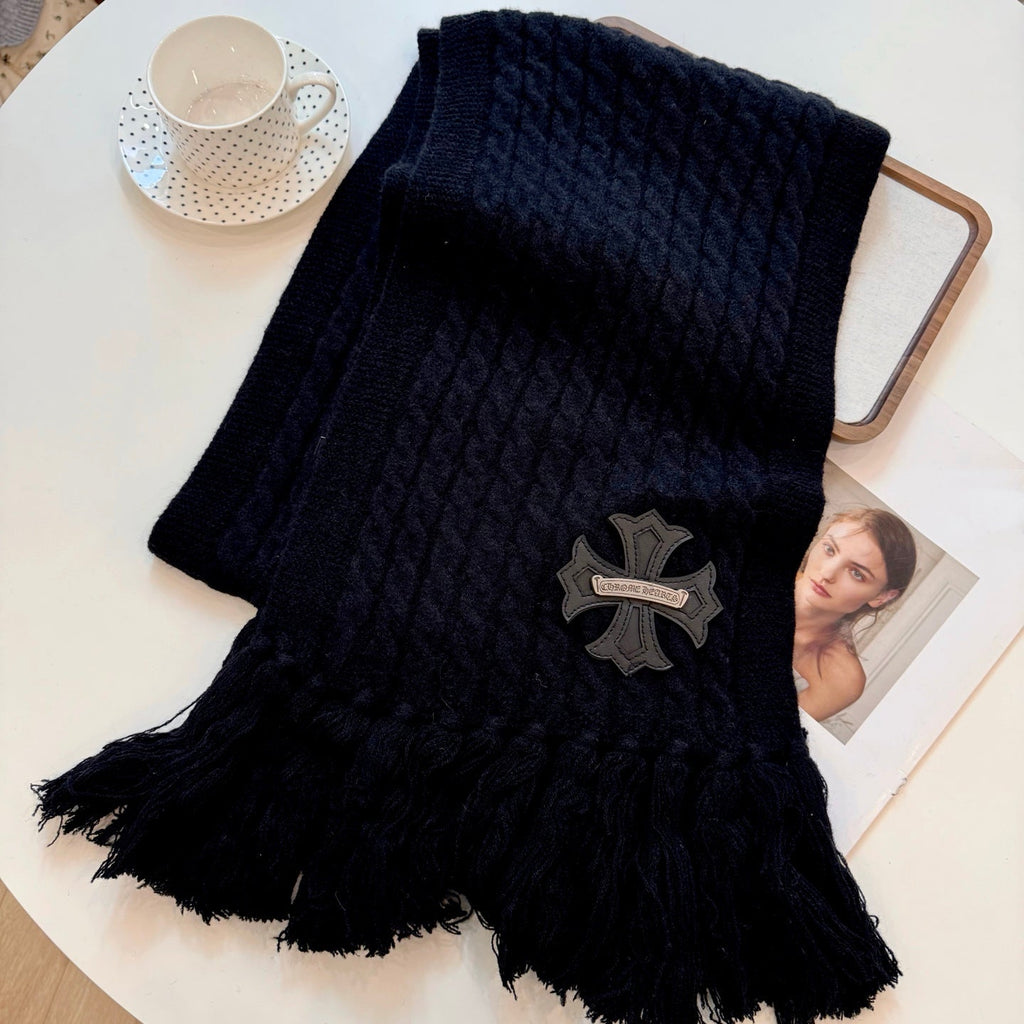 New York Yankees Style Cable-Knit Fringe Scarf