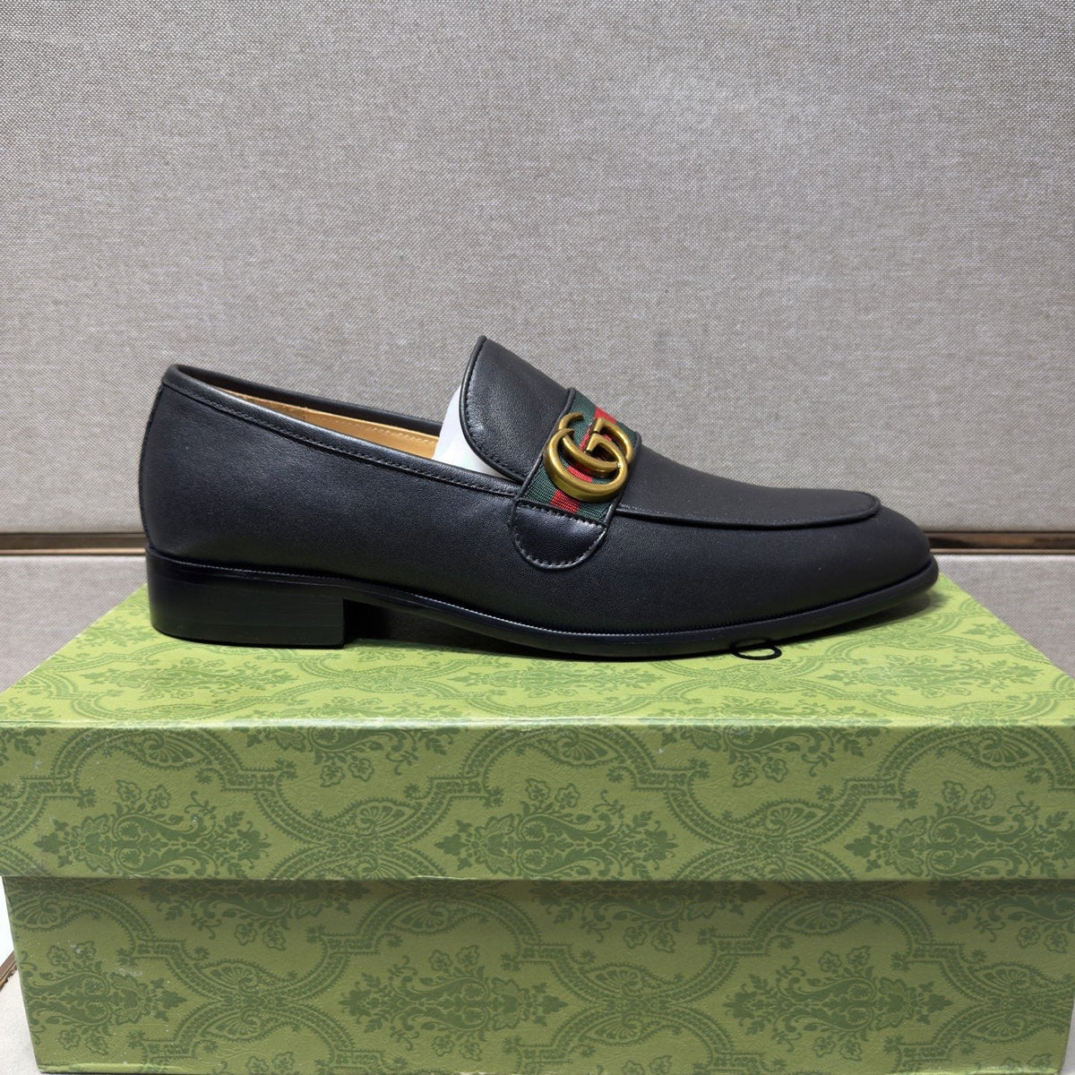 Gucci Men's Black Strap Loafers